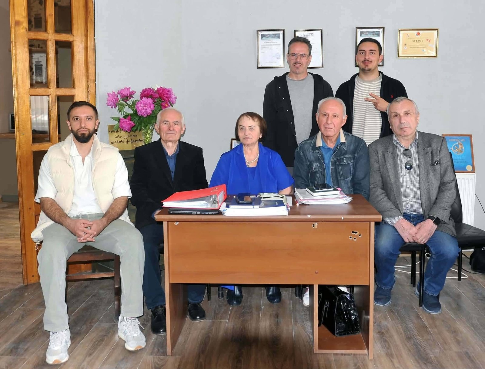 👩‍🏫 მაღალკვალიფიციური და გამოცდილი პედაგოგები